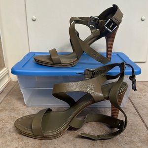 Nine West army green high heels